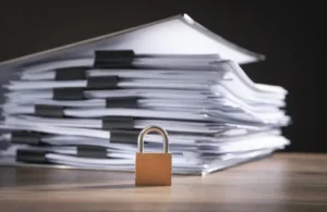 Destrucción periódica de documentos , protegiendo la privacidad