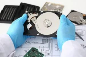 Procedimientos de destrucción segura, Manejo adecuado de discos duros y CPU