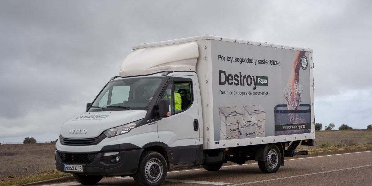 Traslado de archivos y materiales especiales